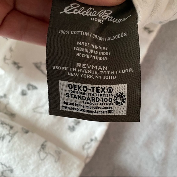 Eddie Bauer White Polar Bear Print full size Bedding Set - Picture 3 of 9